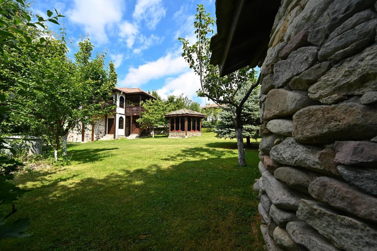 Отель Rhodopes Legends Vrata Экстерьер фото
